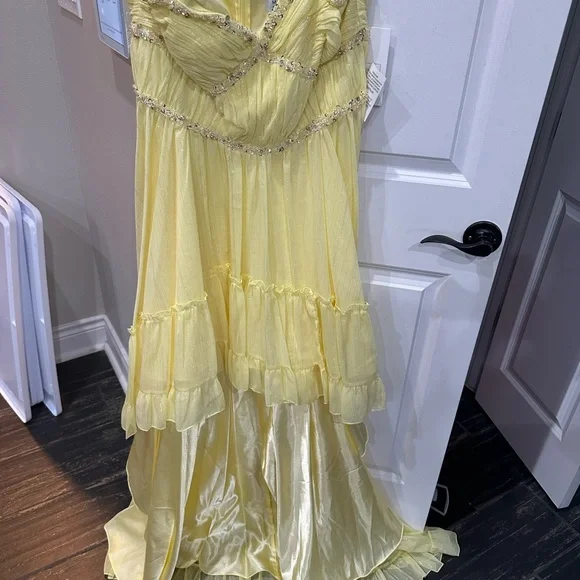 Mac Duggal Strapless Sunshine Gown - Picture 7 of 9